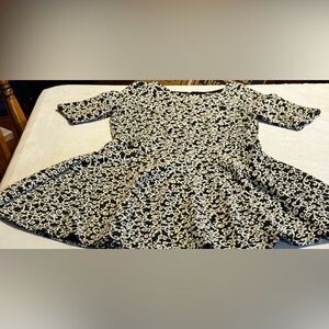 Danny & Nicole Black White Fit Flare Dress Size 12 EUC Polyester Blend